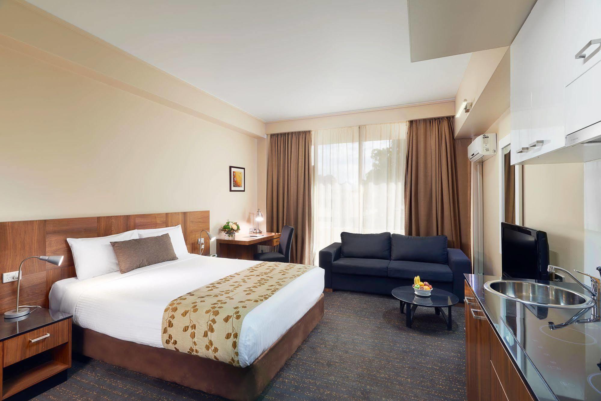 Hotel Chifley On South Terrace Adelaide Esterno foto
